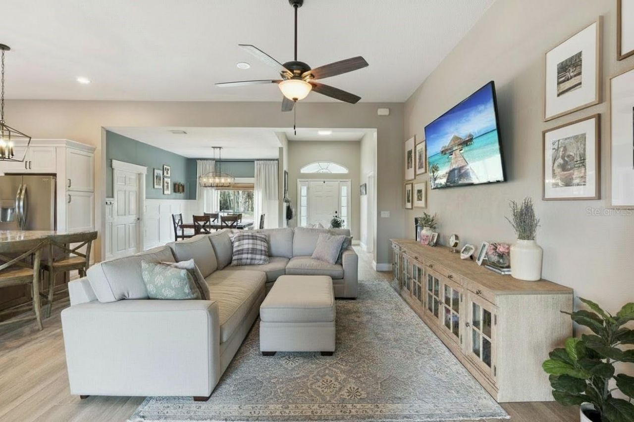 16805 Beauclaire Court, Tavares, FL 32778 Photo