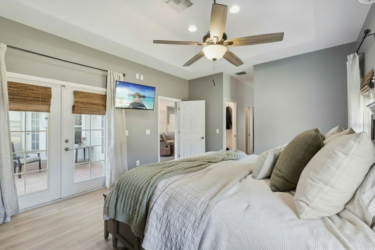 16805 Beauclaire Court, Tavares, FL 32778 Photo