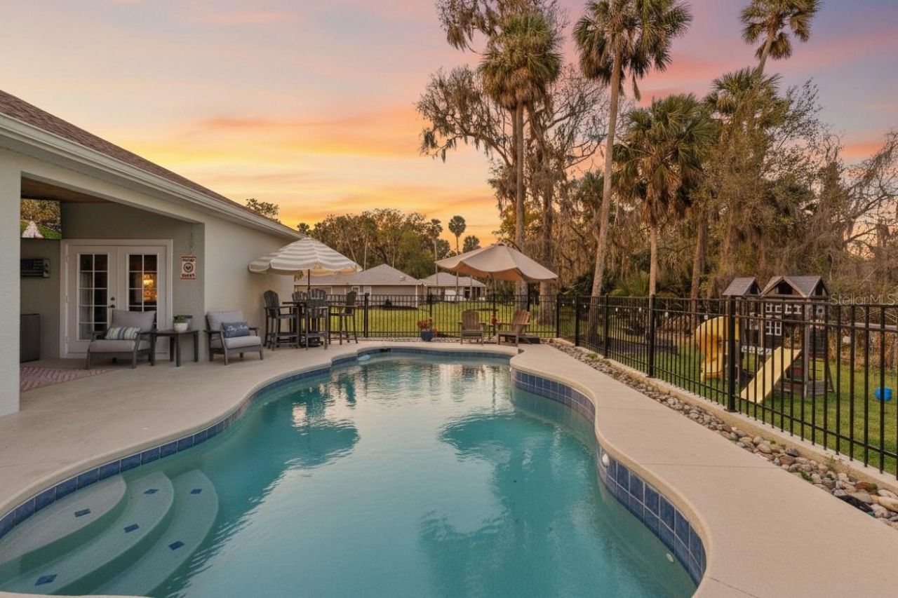 16805 Beauclaire Court, Tavares, FL 32778 Photo