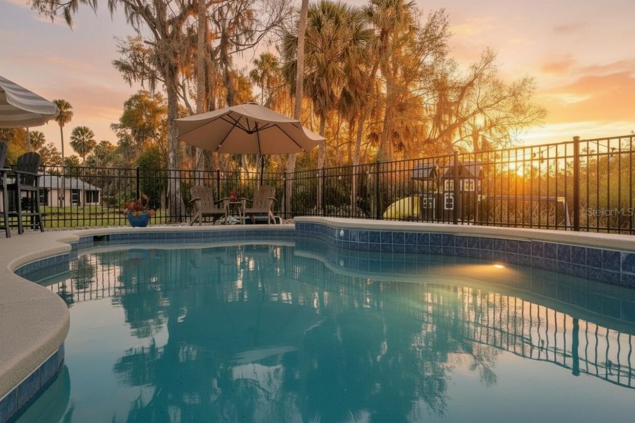 16805 Beauclaire Court, Tavares, FL 32778 Photo