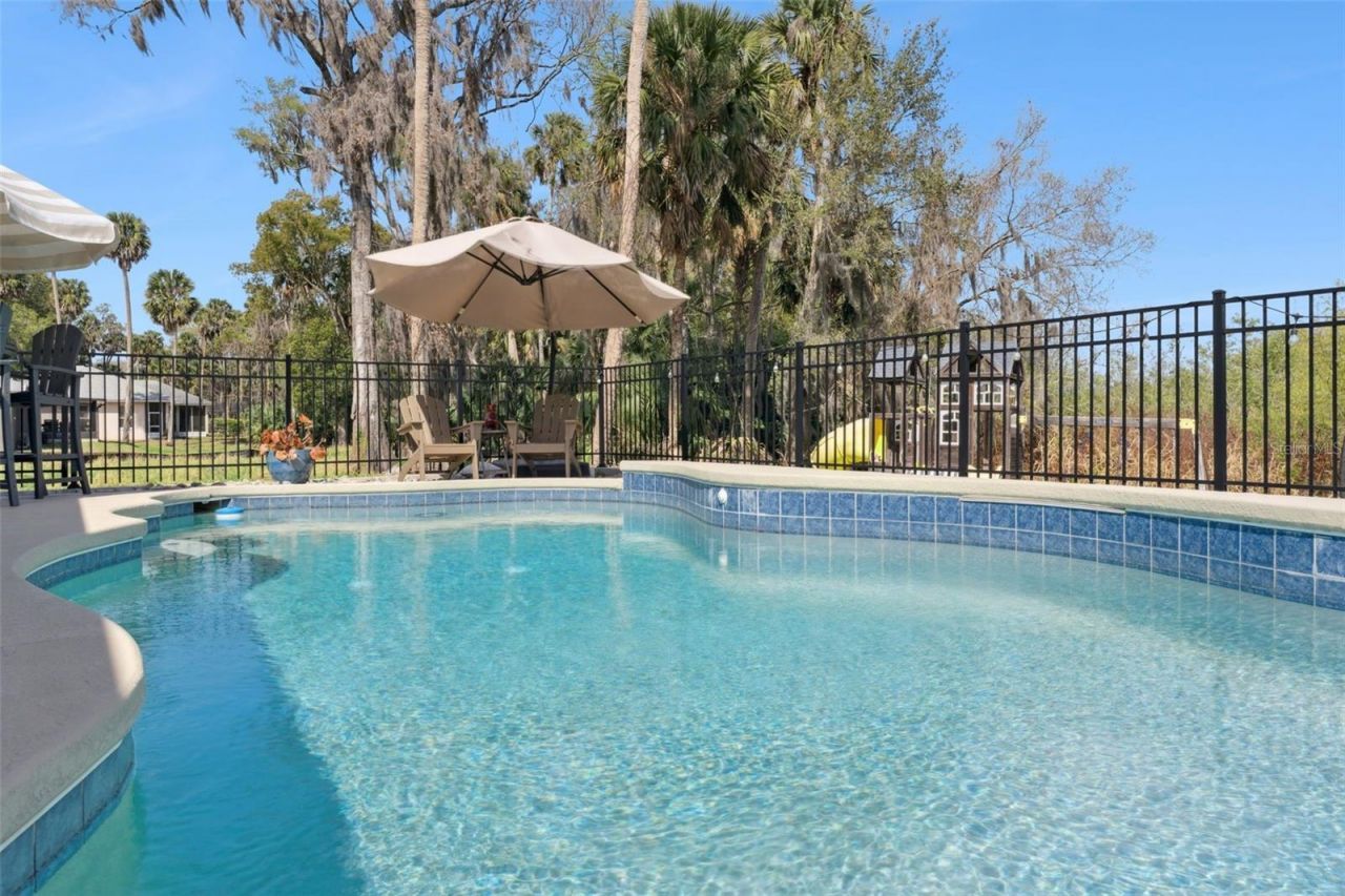 16805 Beauclaire Court, Tavares, FL 32778 Photo