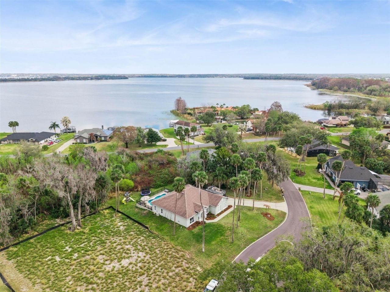 16805 Beauclaire Court, Tavares, FL 32778 Photo