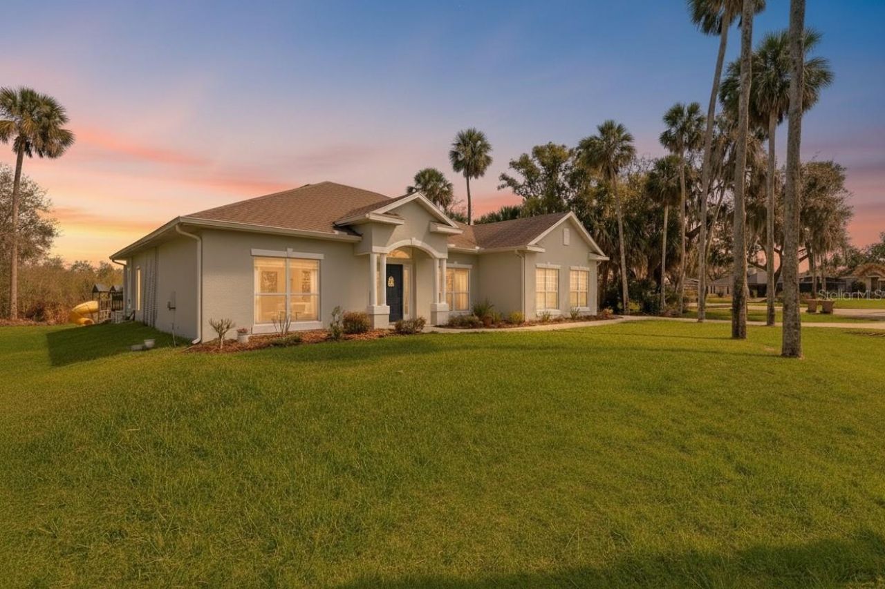 16805 Beauclaire Court, Tavares, FL 32778 Photo