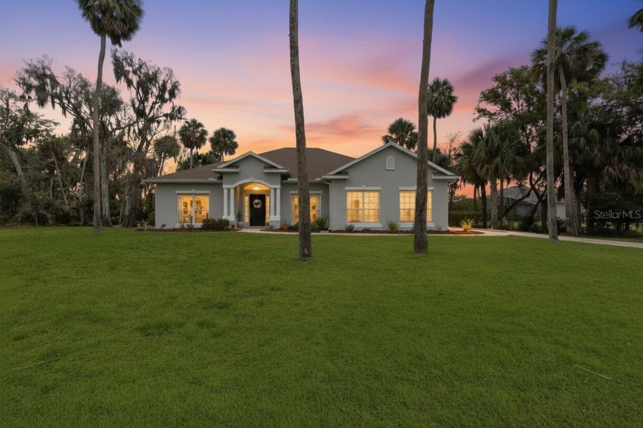 16805 Beauclaire Court, Tavares, FL 32778 Photo