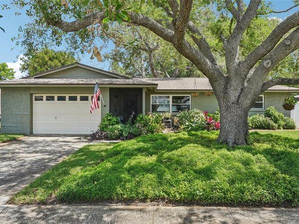 11469 IMPERIAL GROVE DRIVE E, LARGO, FL 33774