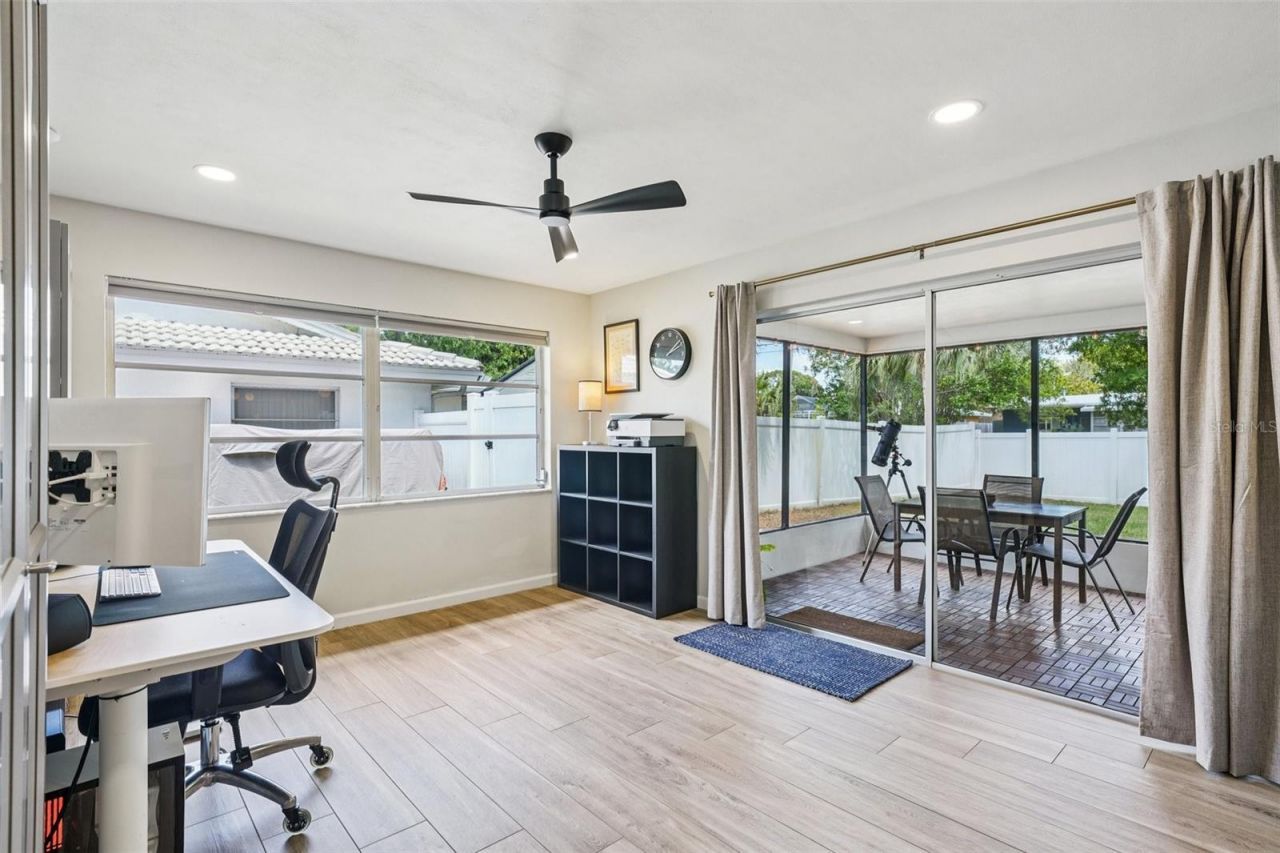 11469 Imperial Grove Drive E, Largo, FL 33774 Photo