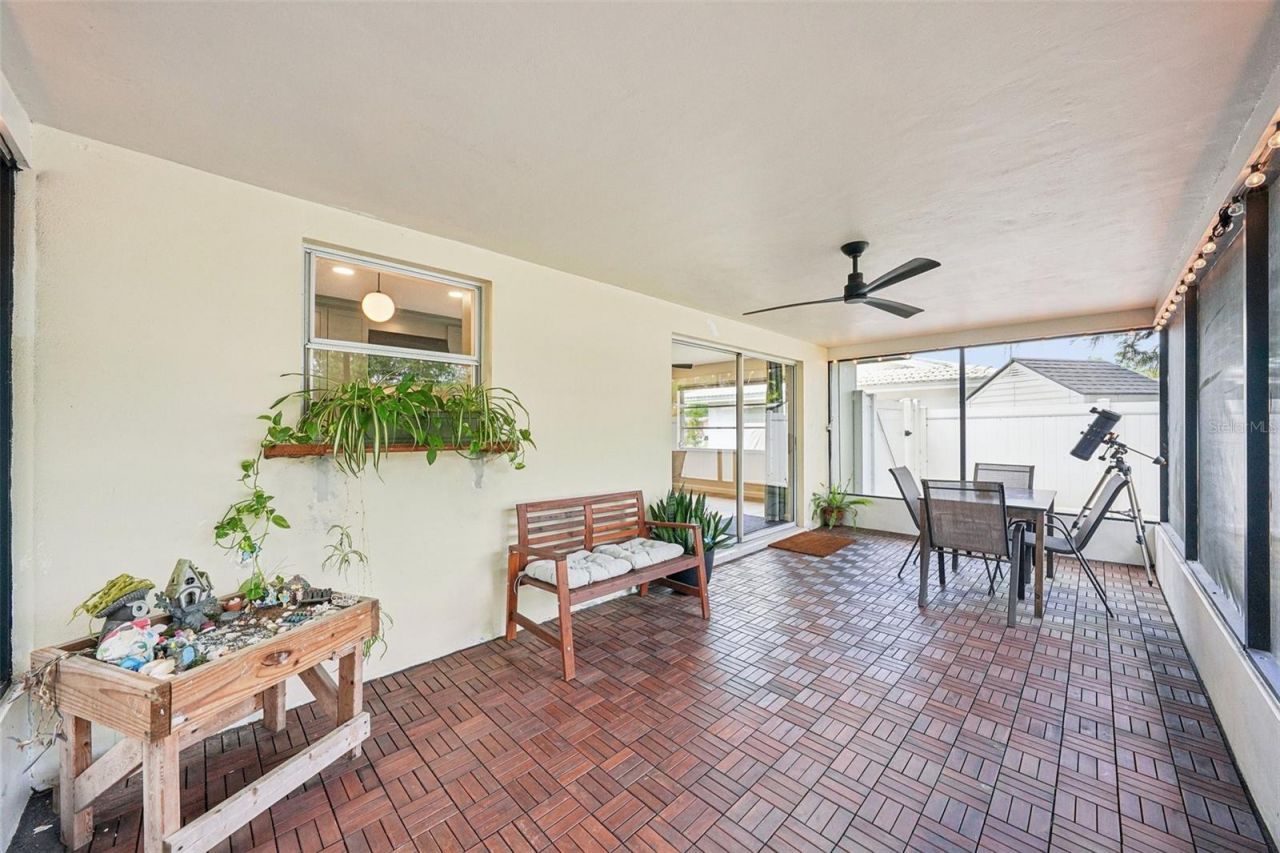 11469 Imperial Grove Drive E, Largo, FL 33774 Photo