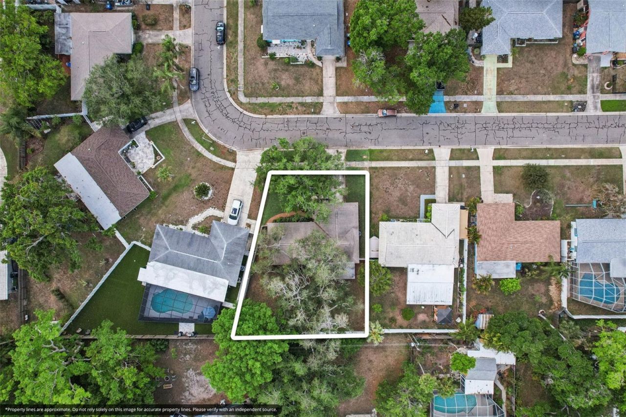 11469 Imperial Grove Drive E, Largo, FL 33774 Photo