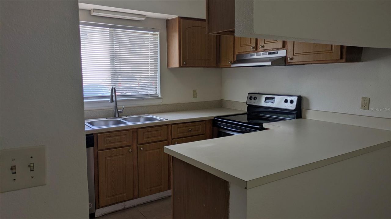 4401 S Semoran Boulevard, Unit 9, Orlando, FL 32822 Photo
