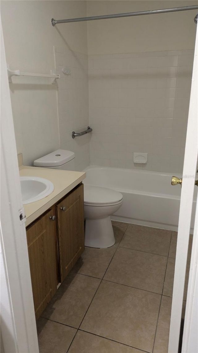 4401 S Semoran Boulevard, Unit 9, Orlando, FL 32822 Photo