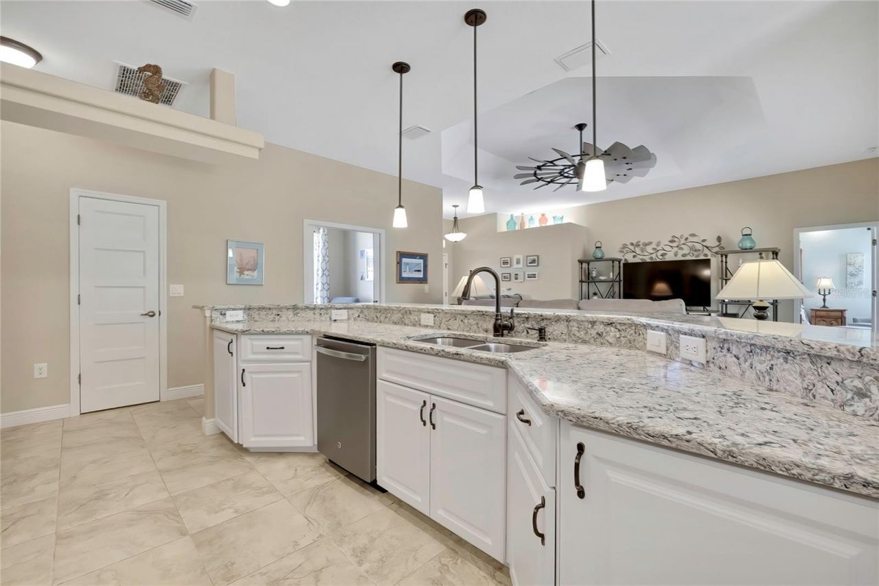 13020 Osprey Avenue , Weeki Wachee, FL 34614 Photo