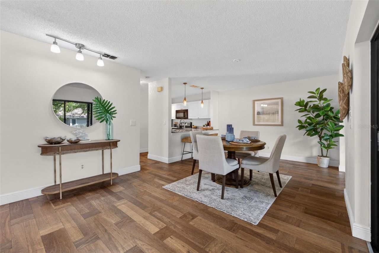 713 Caya Costa Court Ne, Saint Petersburg, FL 33702 Photo