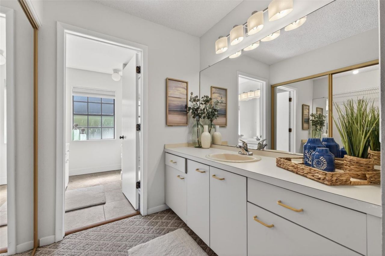 713 Caya Costa Court Ne, Saint Petersburg, FL 33702 Photo