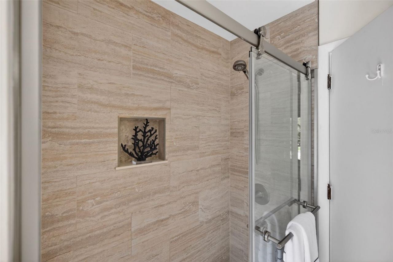 713 Caya Costa Court Ne, Saint Petersburg, FL 33702 Photo