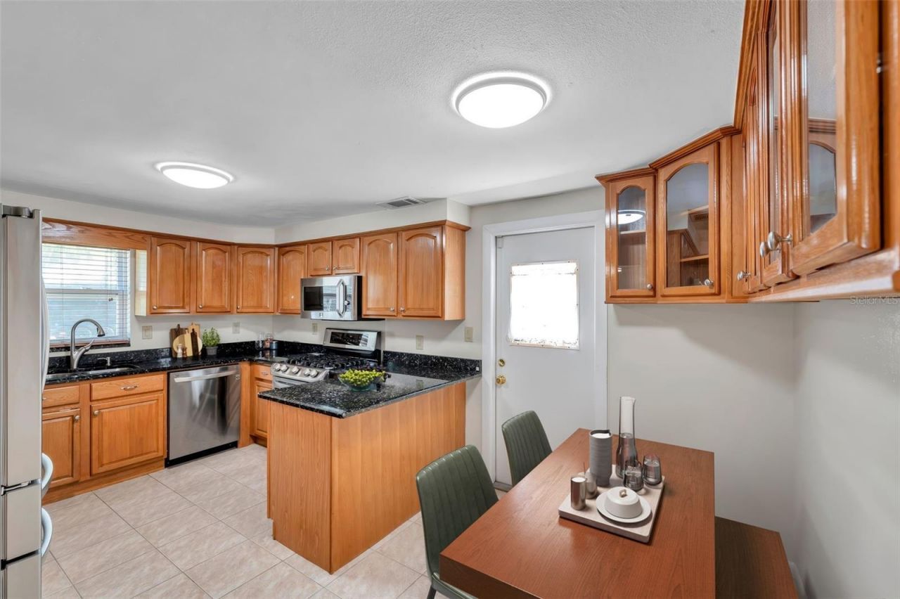 8074 37th Avenue N, Saint Petersburg, FL 33710 Photo