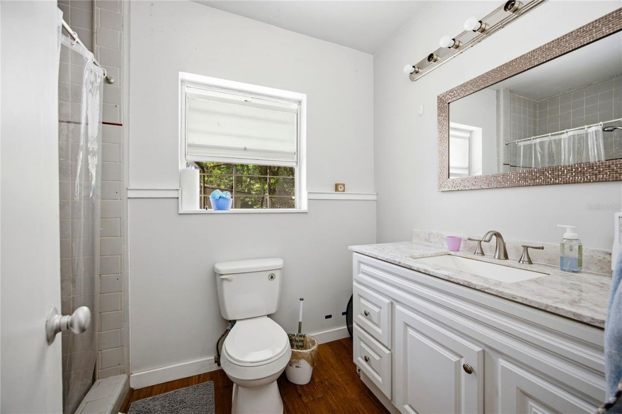 2110 NW 3rd Place, Gainesville, FL 32603 Photo