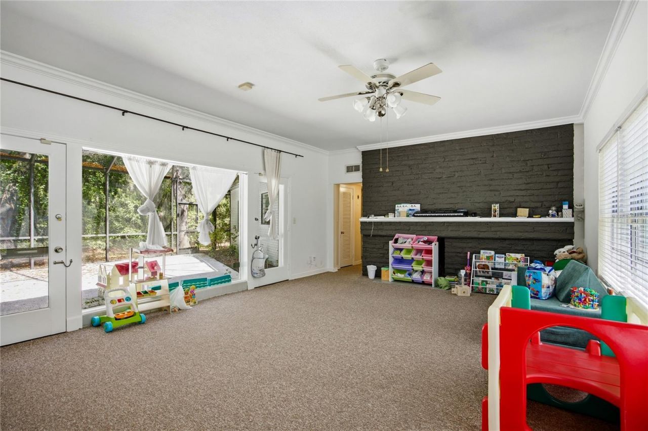 2110 NW 3rd Place, Gainesville, FL 32603 Photo