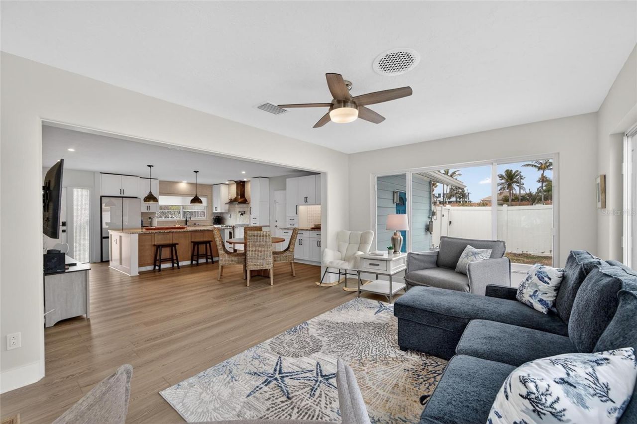 2 79th Street S, Saint Petersburg, FL 33707 Photo