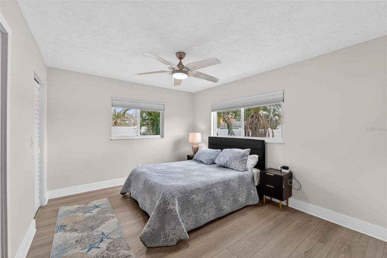 2 79th Street S, Saint Petersburg, FL 33707 Photo