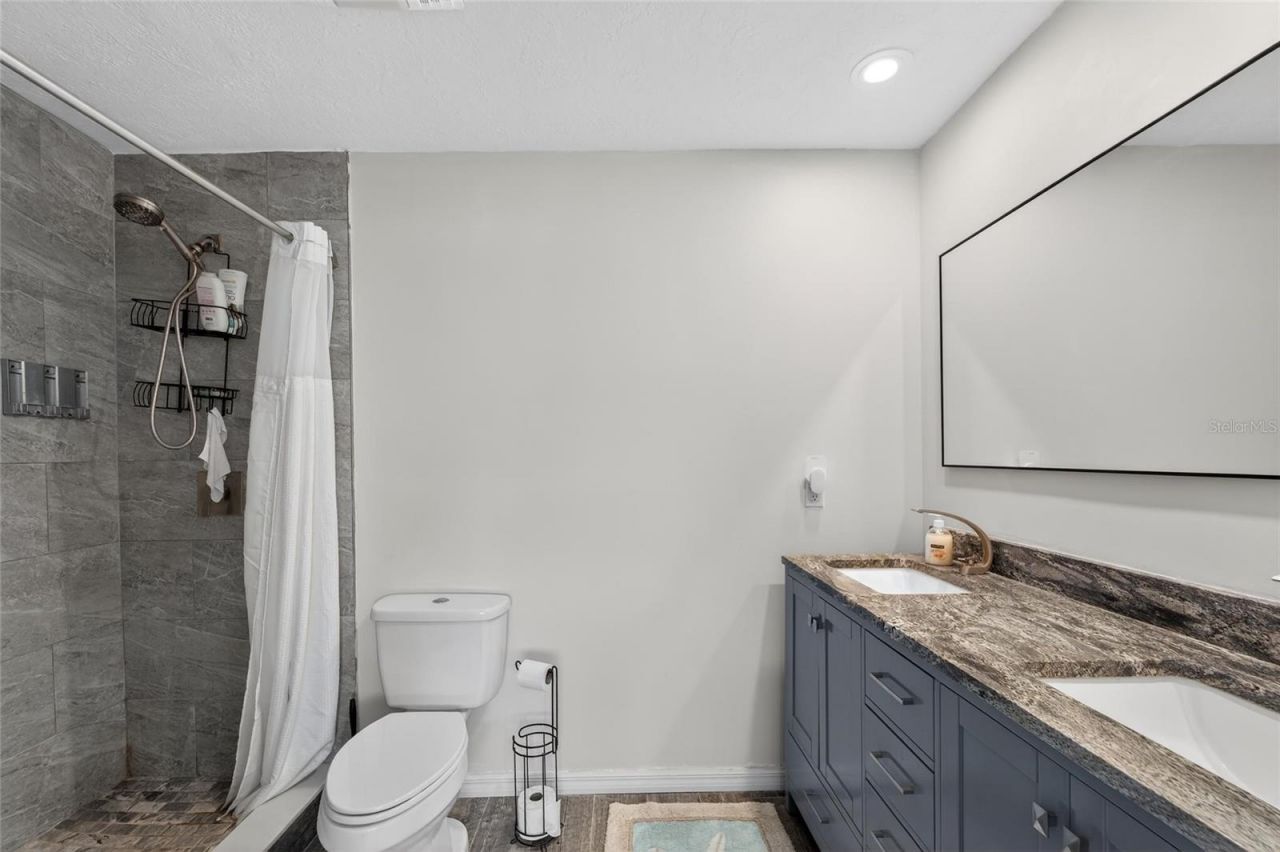 2 79th Street S, Saint Petersburg, FL 33707 Photo