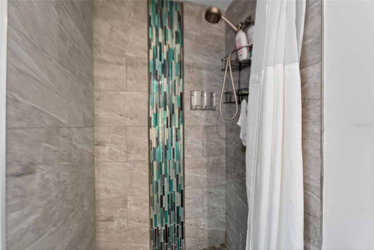 2 79th Street S, Saint Petersburg, FL 33707 Photo