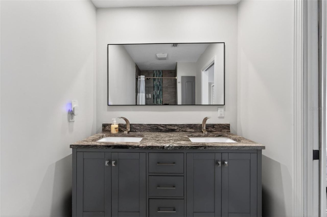 2 79th Street S, Saint Petersburg, FL 33707 Photo