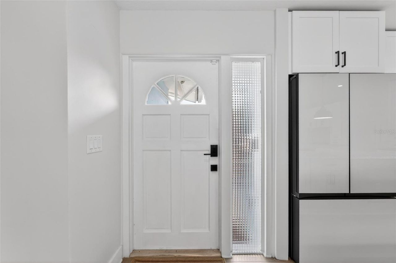 2 79th Street S, Saint Petersburg, FL 33707 Photo