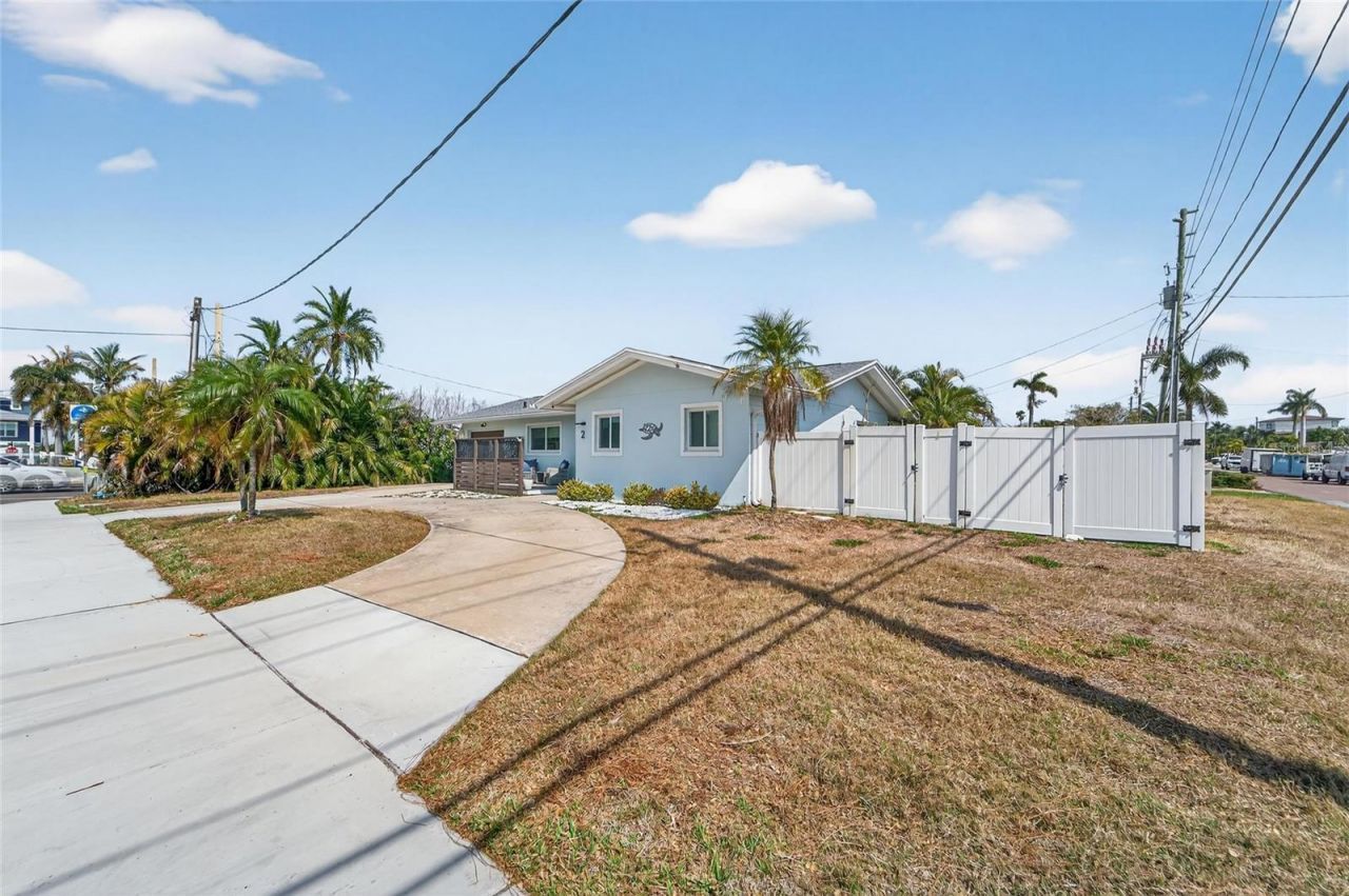 2 79th Street S, Saint Petersburg, FL 33707 Photo