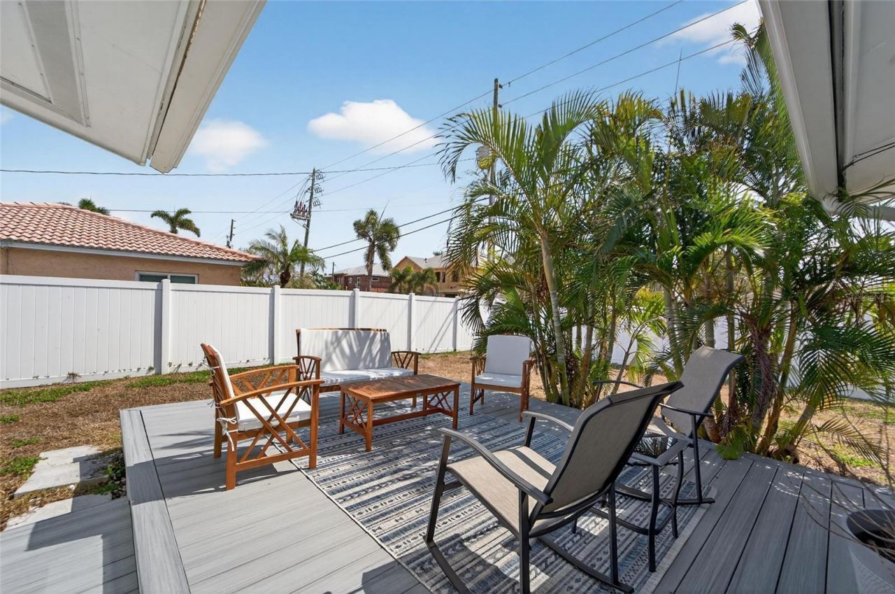 2 79th Street S, Saint Petersburg, FL 33707 Photo