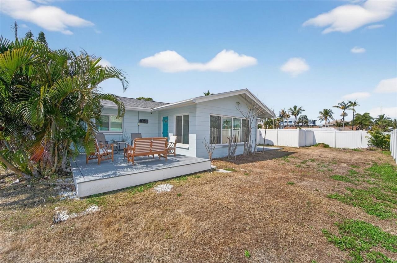 2 79th Street S, Saint Petersburg, FL 33707 Photo