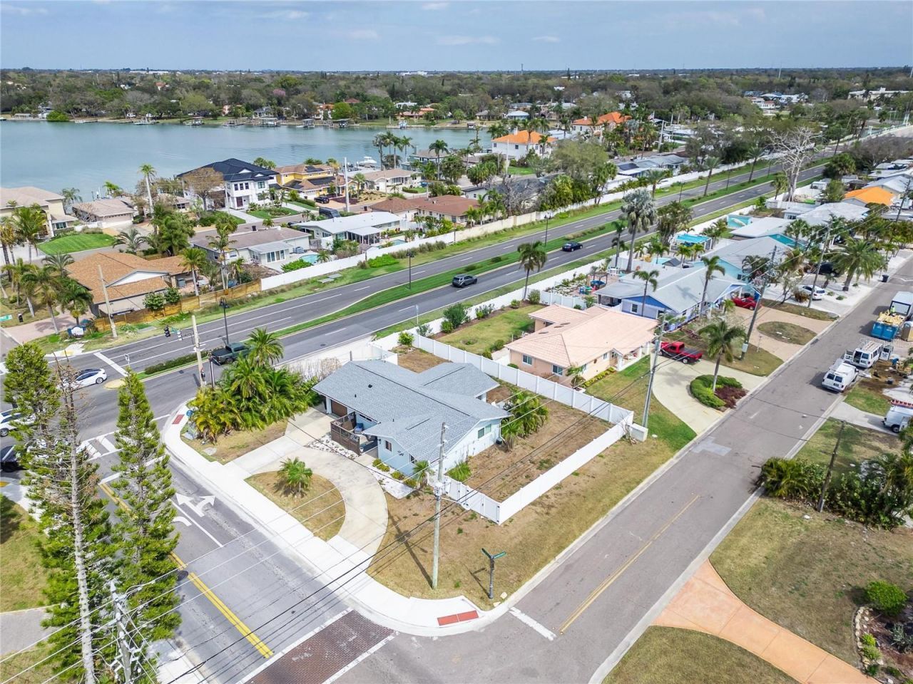 2 79th Street S, Saint Petersburg, FL 33707 Photo