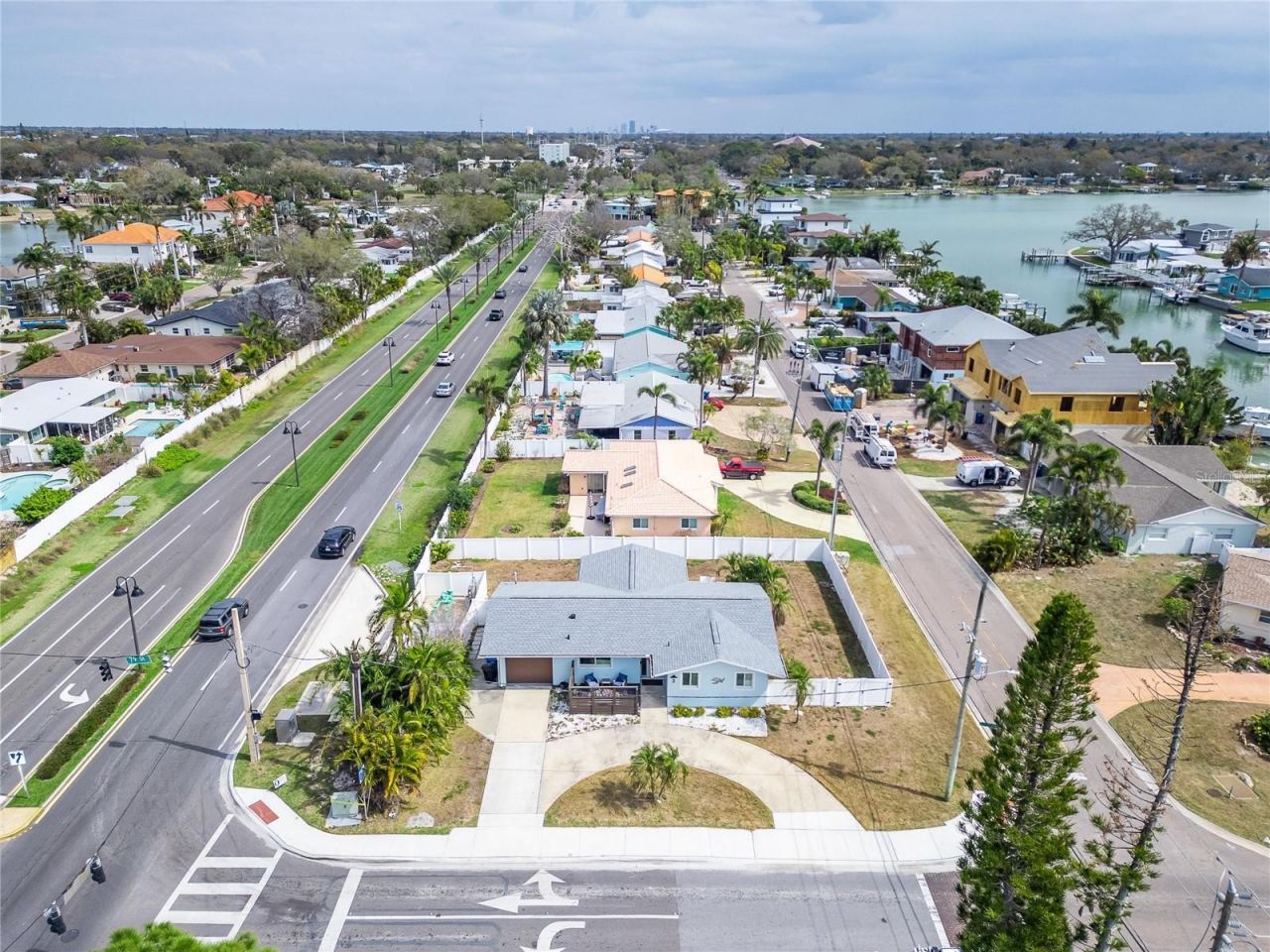 2 79th Street S, Saint Petersburg, FL 33707 Photo