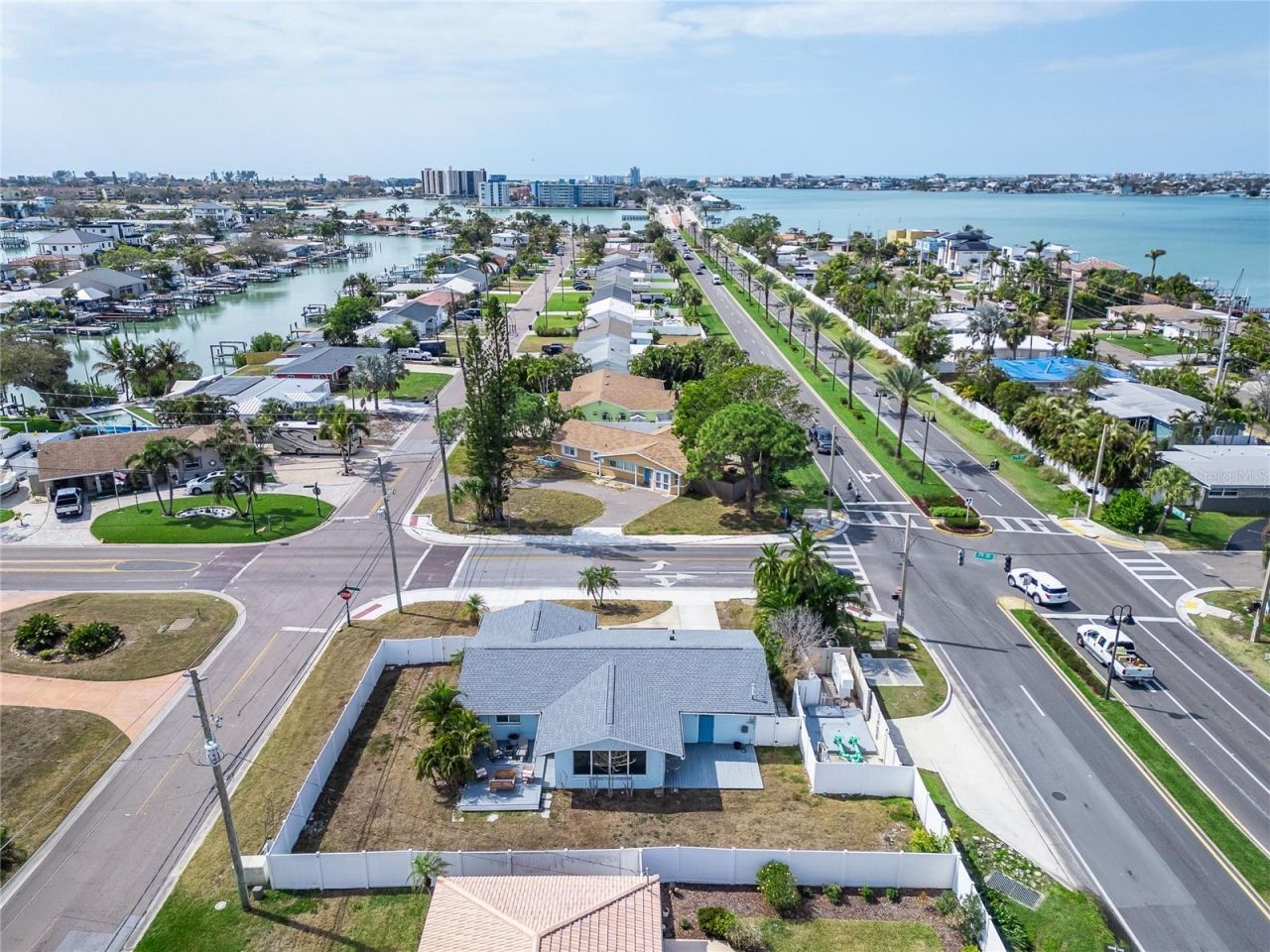 2 79th Street S, Saint Petersburg, FL 33707 Photo