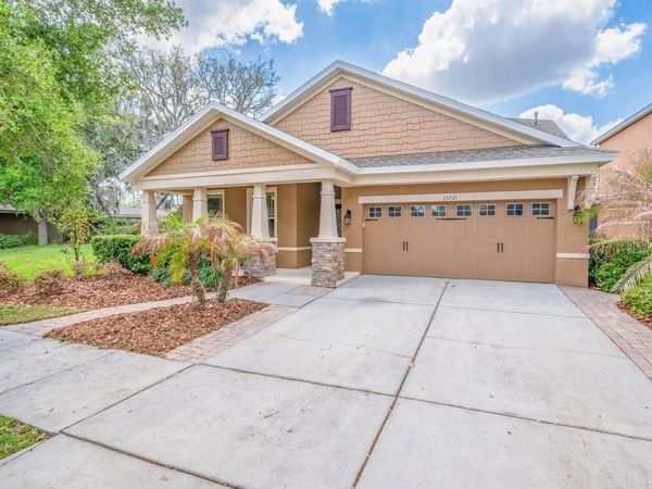 15721 OAKLEAF RUN DRIVE, LITHIA, FL 33547
