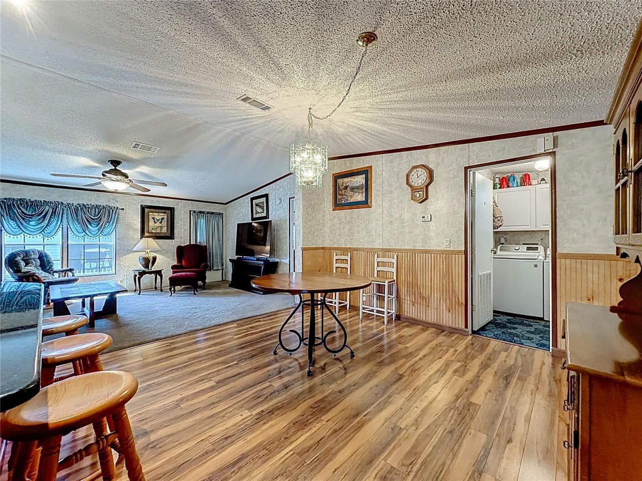 1658 Elkhart Circle, Tavares, FL 32778 Photo