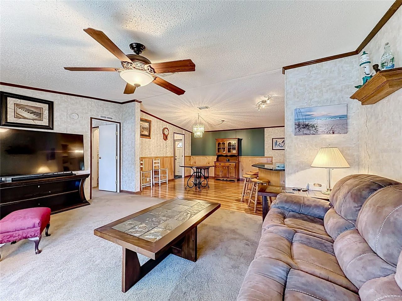 1658 Elkhart Circle, Tavares, FL 32778 Photo