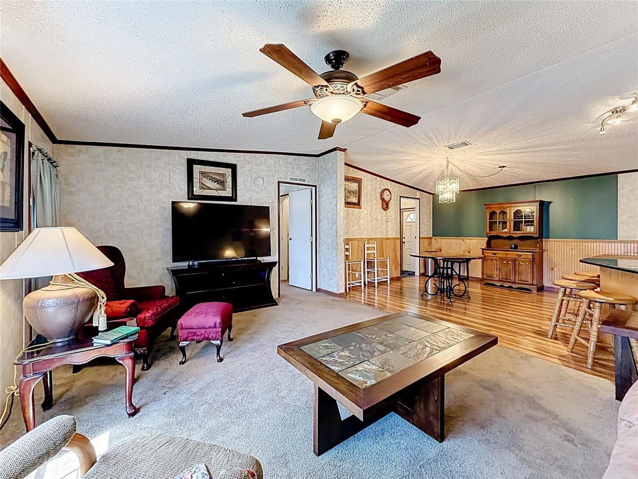 1658 Elkhart Circle, Tavares, FL 32778 Photo