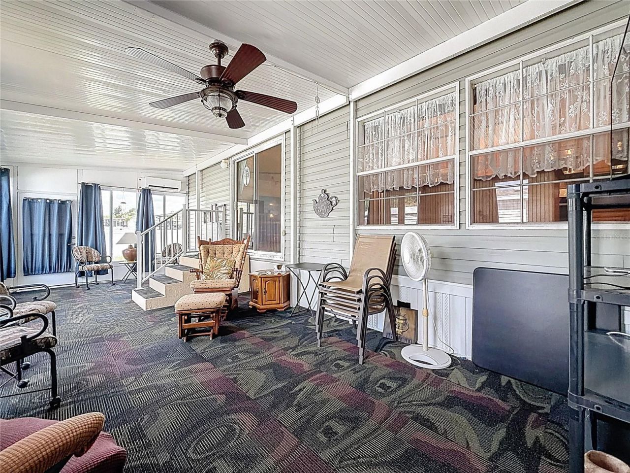 1658 Elkhart Circle, Tavares, FL 32778 Photo