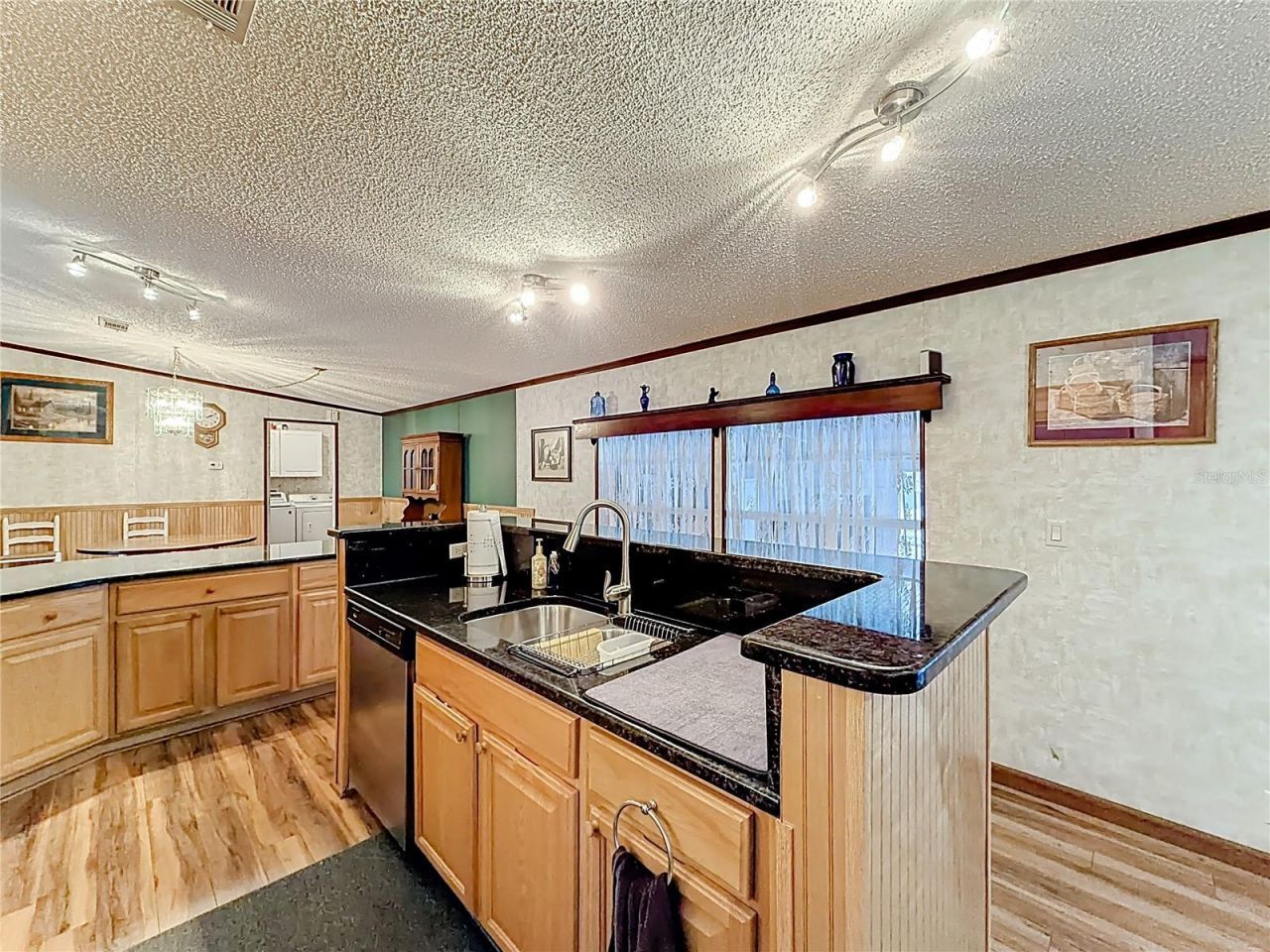 1658 Elkhart Circle, Tavares, FL 32778 Photo