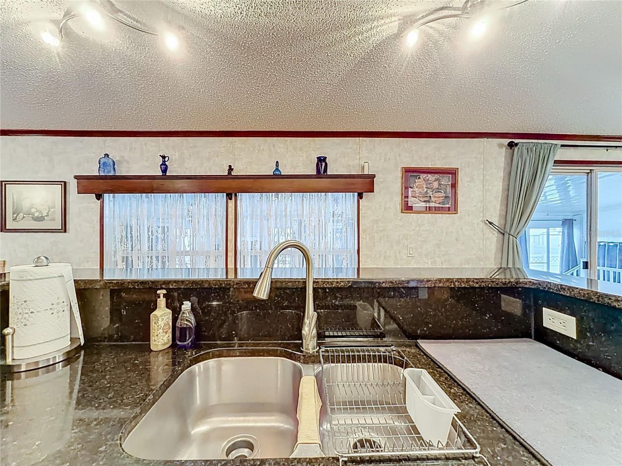 1658 Elkhart Circle, Tavares, FL 32778 Photo