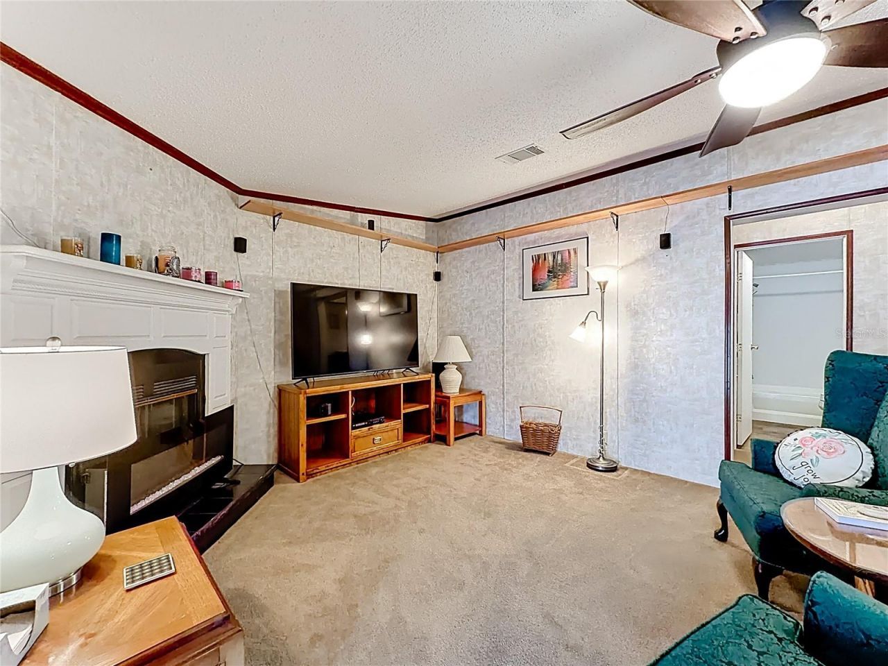 1658 Elkhart Circle, Tavares, FL 32778 Photo