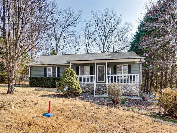 302 Trollinger Street , Randleman, NC 27317