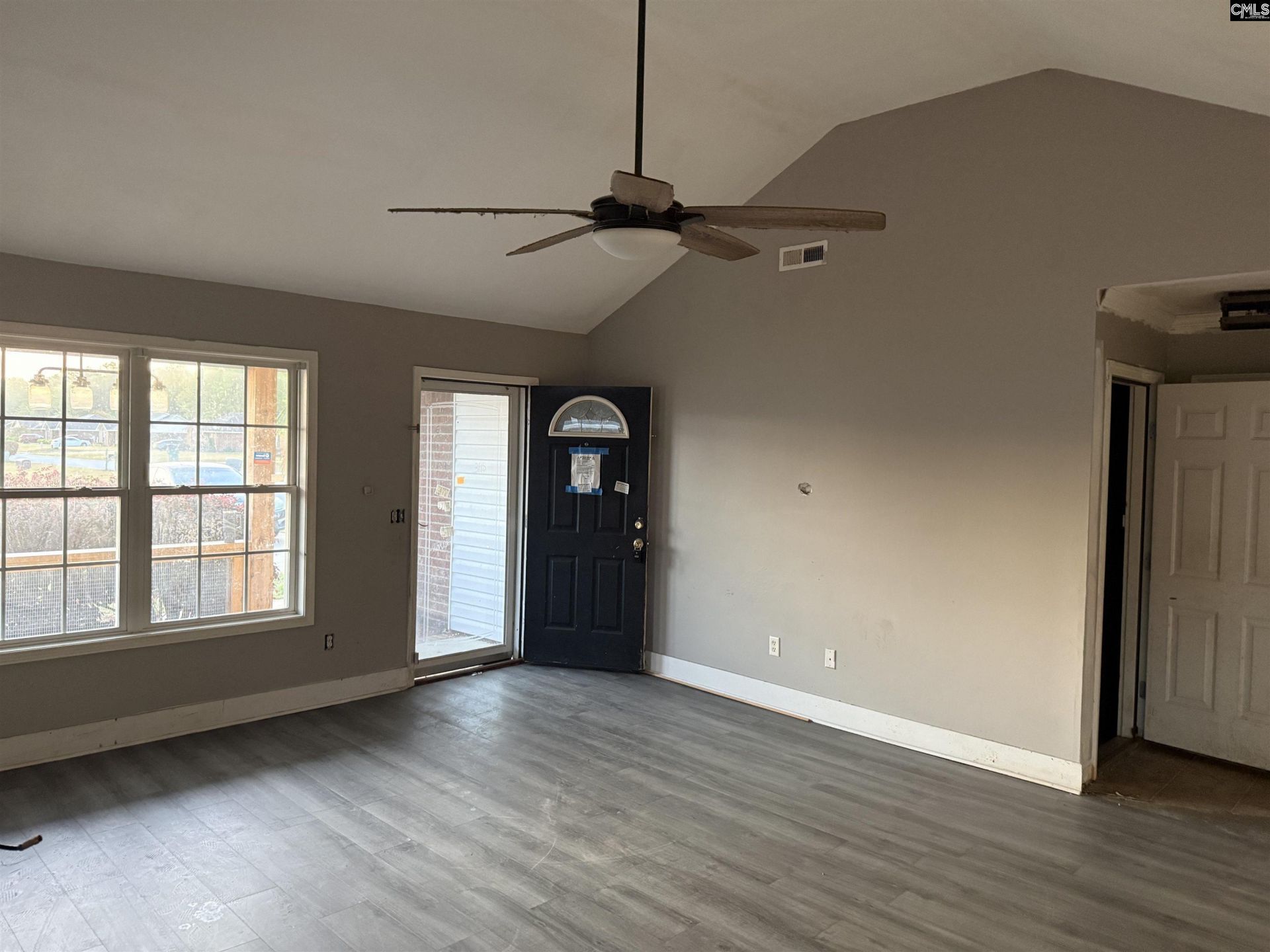 3115 Tuckaway Dr.  Photo 8