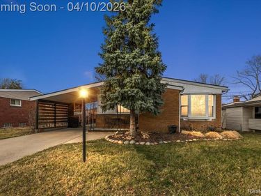 22613 Avalon Street, St. Clair Shores, MI 48080