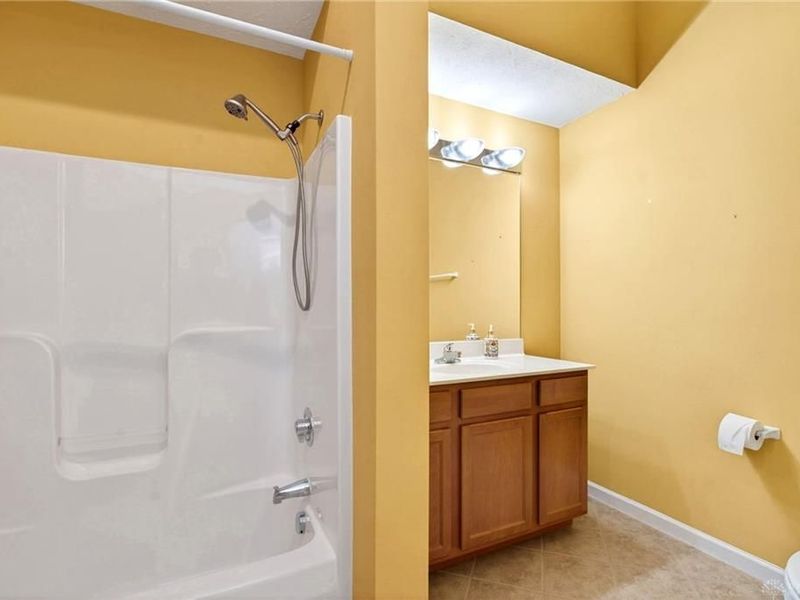 2028 Wentworth Village Drive, Bellbrook, OH 45305 Photo 15