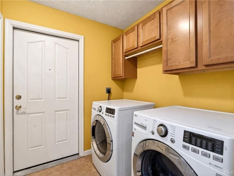 2028 Wentworth Village Drive, Bellbrook, OH 45305 Photo 24