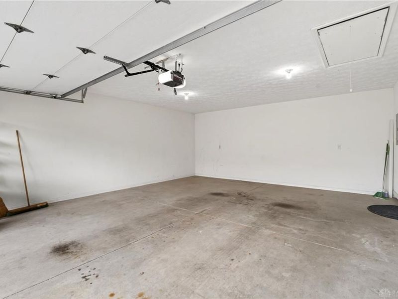 2028 Wentworth Village Drive, Bellbrook, OH 45305 Photo 25