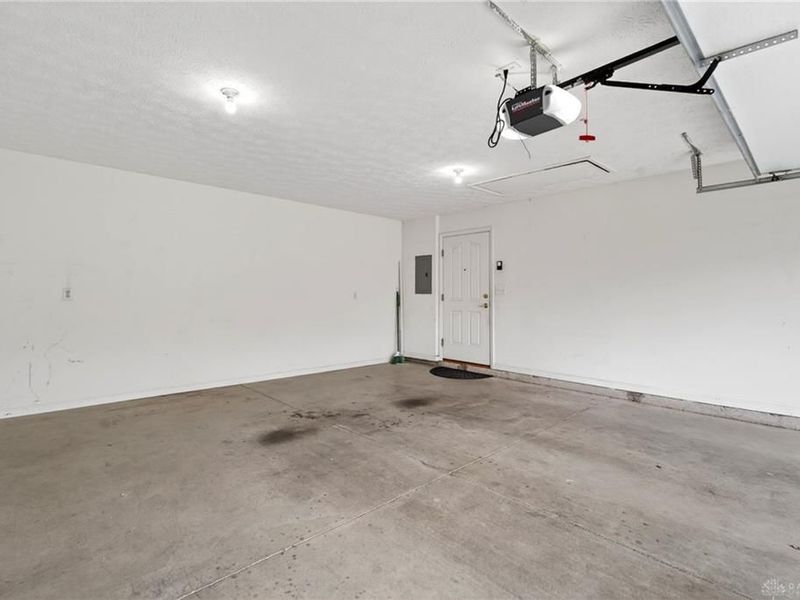 2028 Wentworth Village Drive, Bellbrook, OH 45305 Photo 26