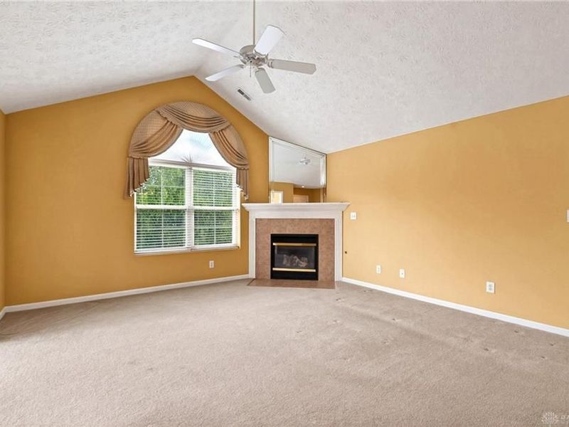 2028 Wentworth Village Drive, Bellbrook, OH 45305 Photo 5