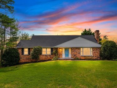 733 Oakville Road, Appomattox, VA 24522